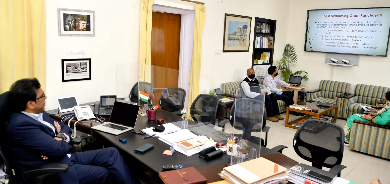 मिशन अन्त्योदय के तहत राज्य की 5 ग्राम पंचायतें, 4 पंचायत समितियां व 3 जिला परिषदें चयनित