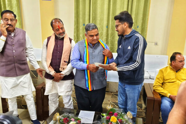 पीएलडीबी संविदा कर्मचारियों ने नियमितीकरण की उठाई मांग